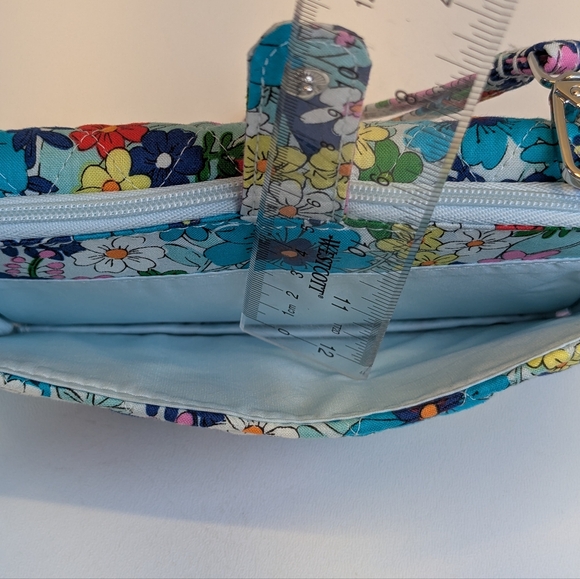 Vera Bradley Far Out Floral Trifold Wallet Wristlet Spring 2021 NWOT
